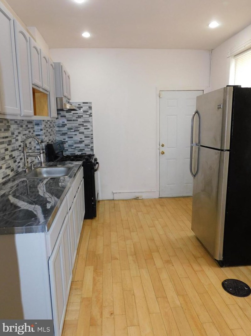 2052 Hagert St, Philadelphia PA 19132-4245 exterior