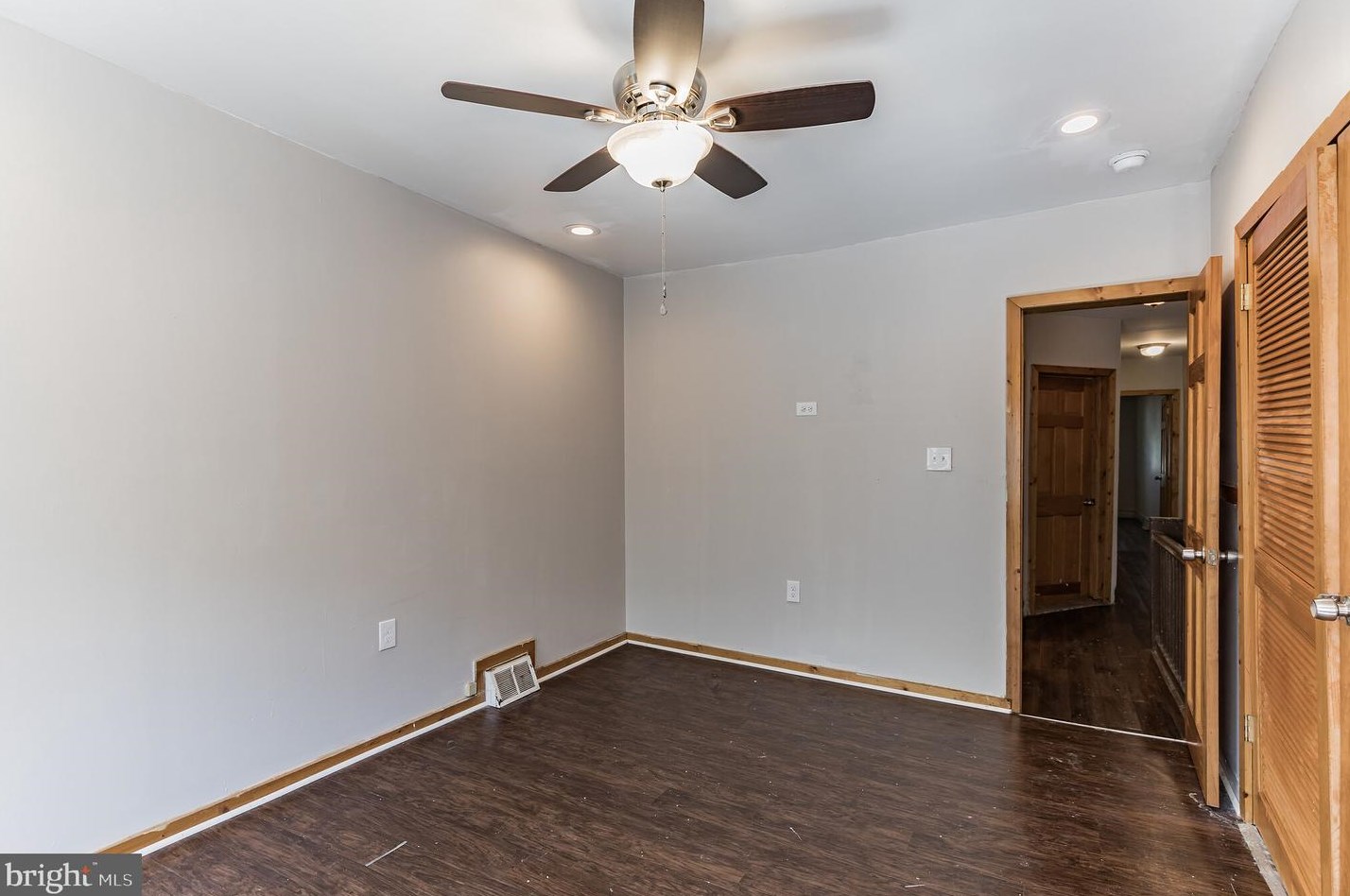 3258 Marston St, Philadelphia PA  19129-1821 exterior