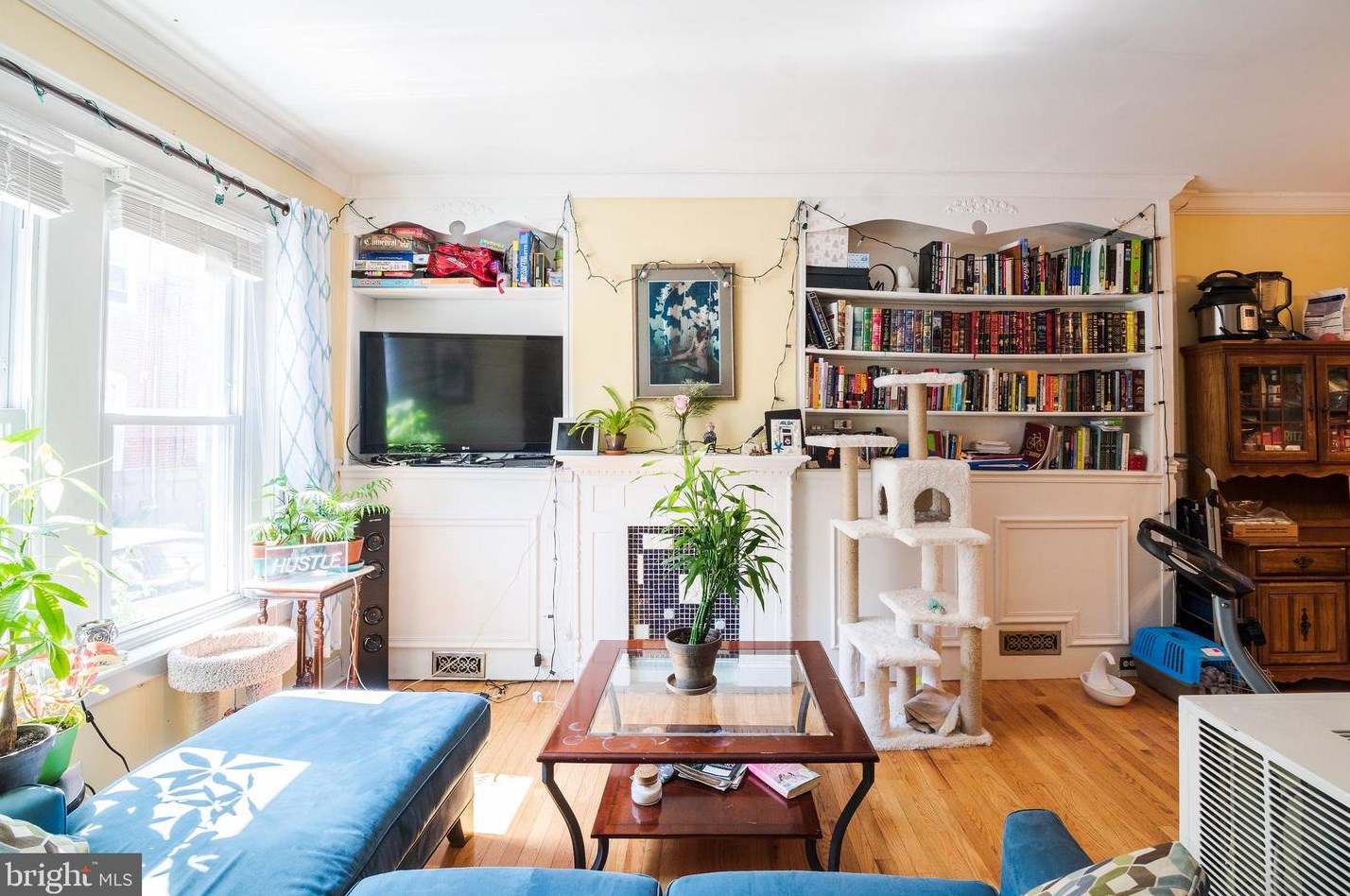 2416 Mole St, Philadelphia PA  19132-4448 exterior