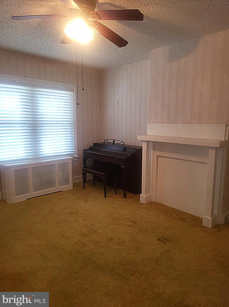 1926 Airdrie St, Philadelphia PA  19140-3514 exterior