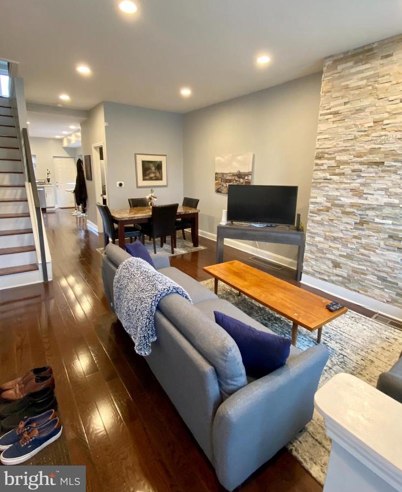 2653 Jasper St, Philadelphia PA  19125-1130 exterior