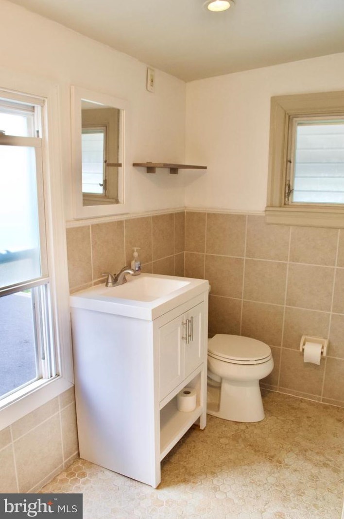 1854 Tulip St, Philadelphia PA  19125-2429 exterior