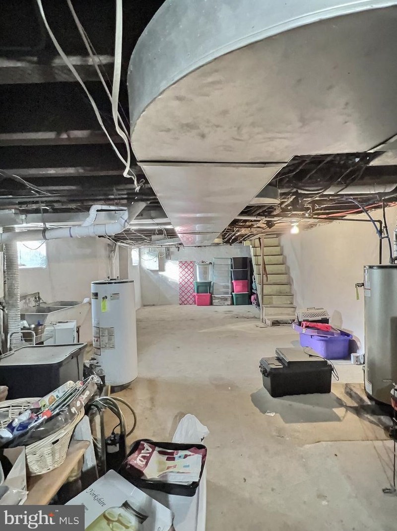 1817 Murray St, Philadelphia PA 19115-3815 exterior