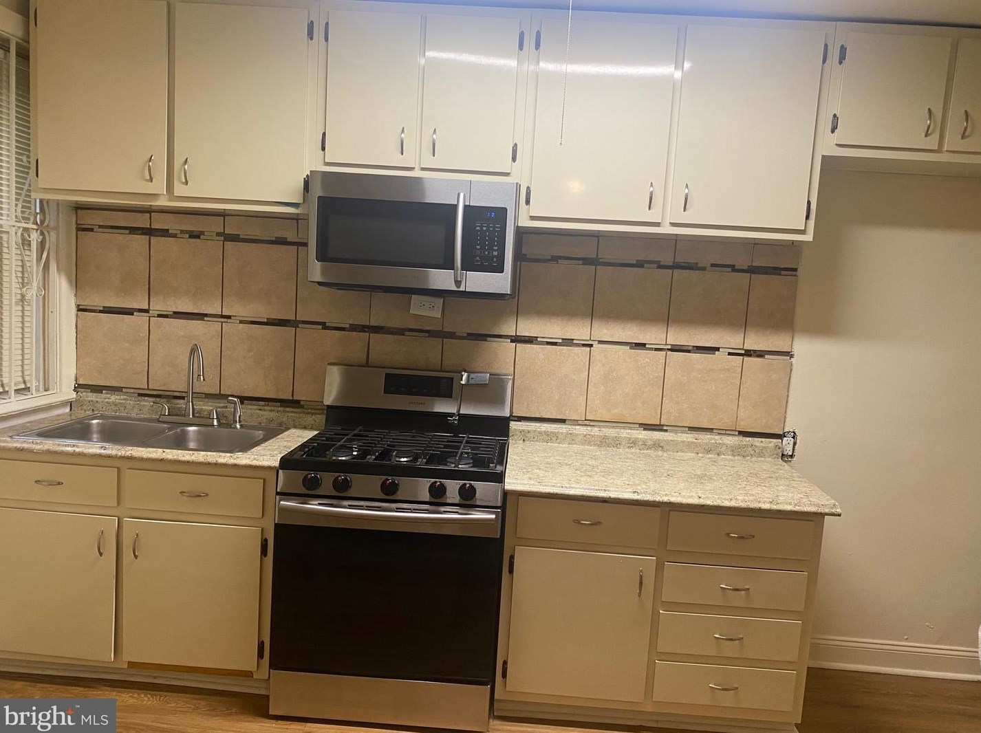 614 Lindley Ave, Philadelphia PA 19141-1015 exterior