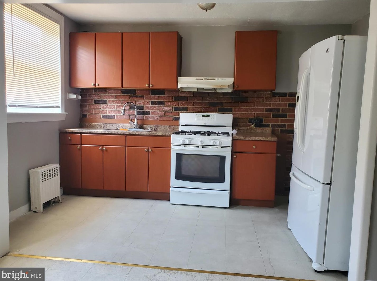 1306 Barnett St, Philadelphia PA  19111-5814 exterior