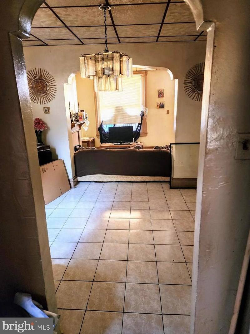 1529 Myrtlewood St, Philadelphia PA  19121-3633 exterior