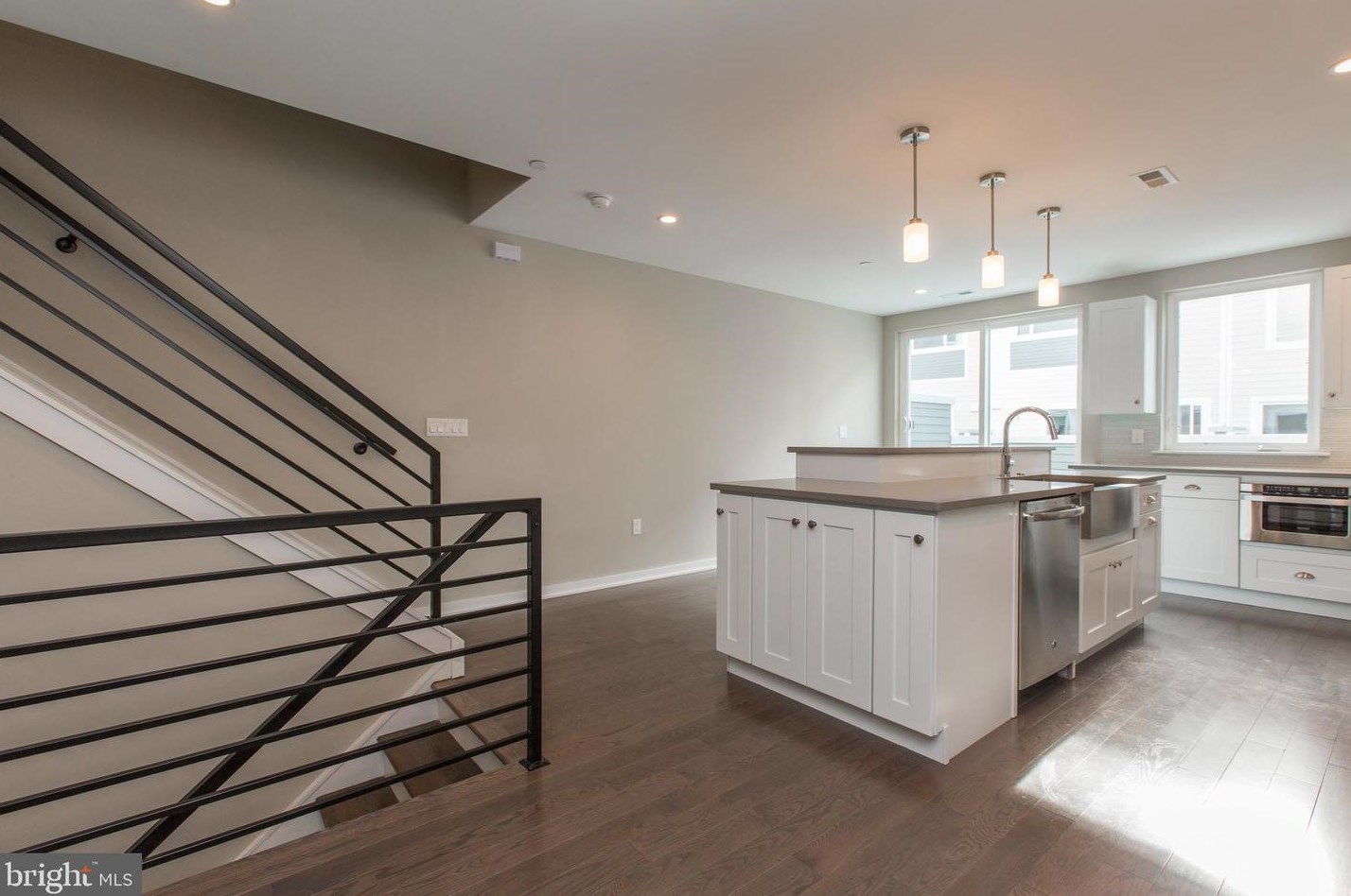 416 Wallace St, Philadelphia PA  19123-0028 exterior