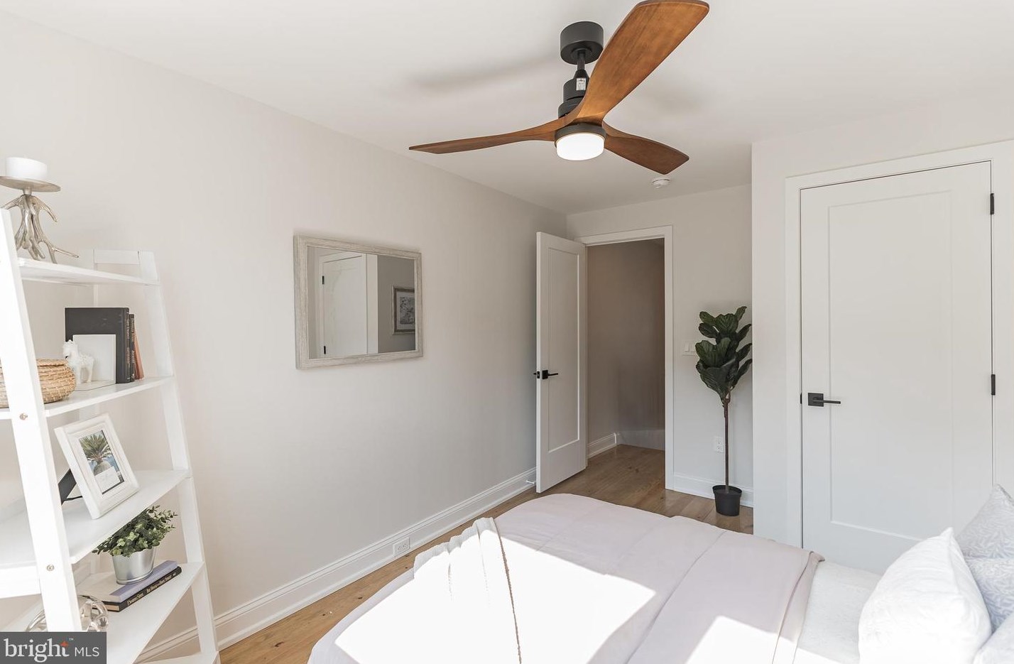 1435 Percy St, Philadelphia PA  19147-5614 exterior