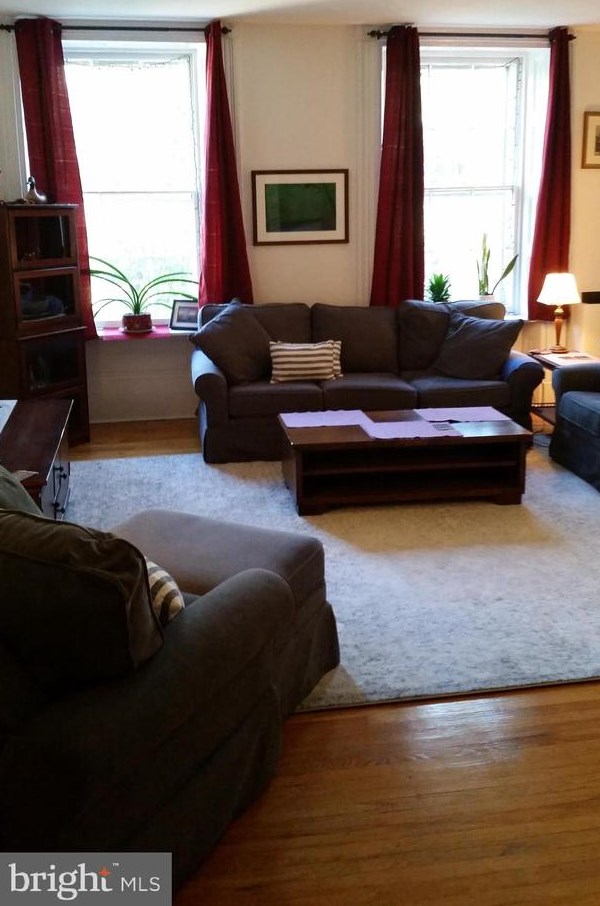 1008 Spruce St, Philadelphia PA  19107-6021 exterior