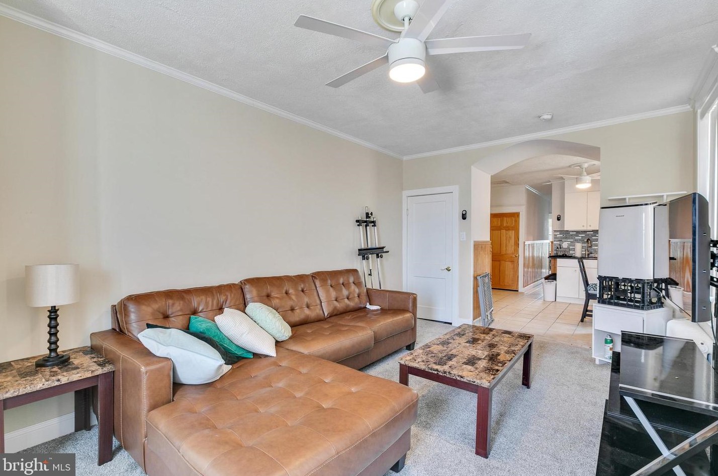 1443 Snyder Ave, Philadelphia PA 19148-2312 exterior