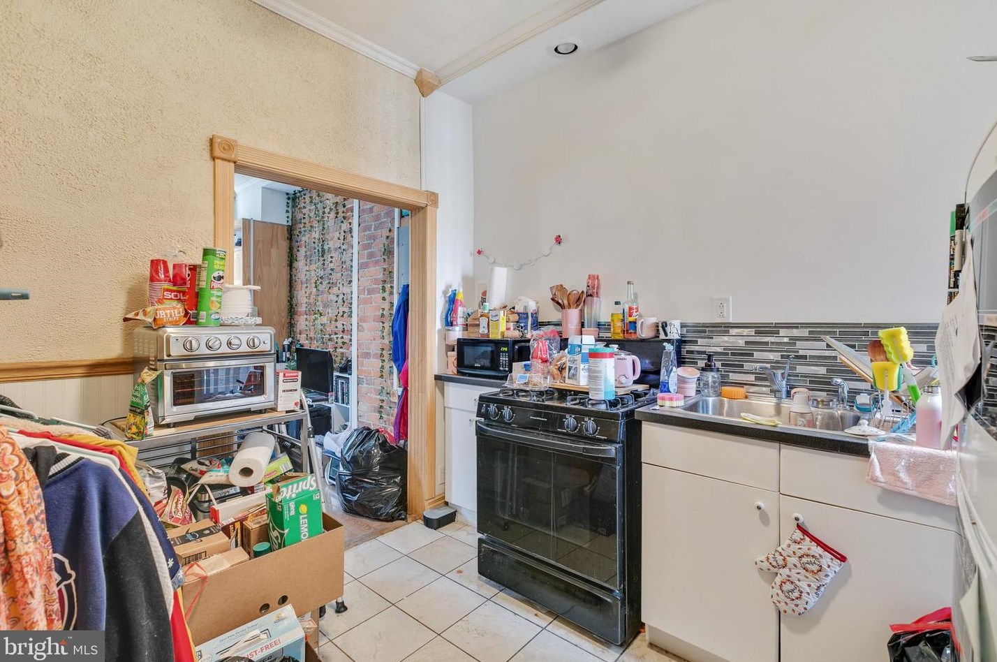 1443 Snyder Ave, Philadelphia PA 19148-2312 exterior