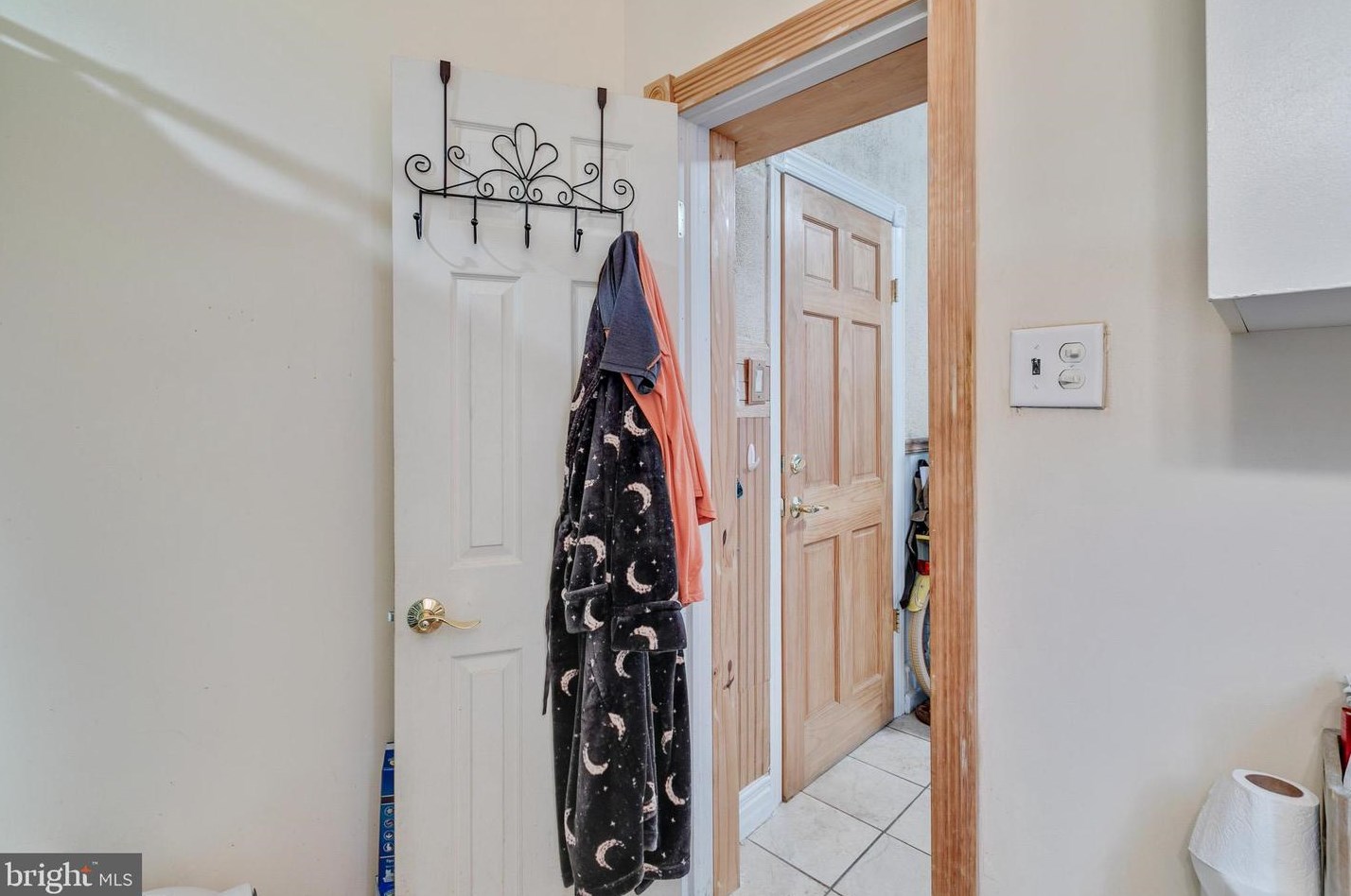 1443 Snyder Ave, Philadelphia PA 19148-2312 exterior