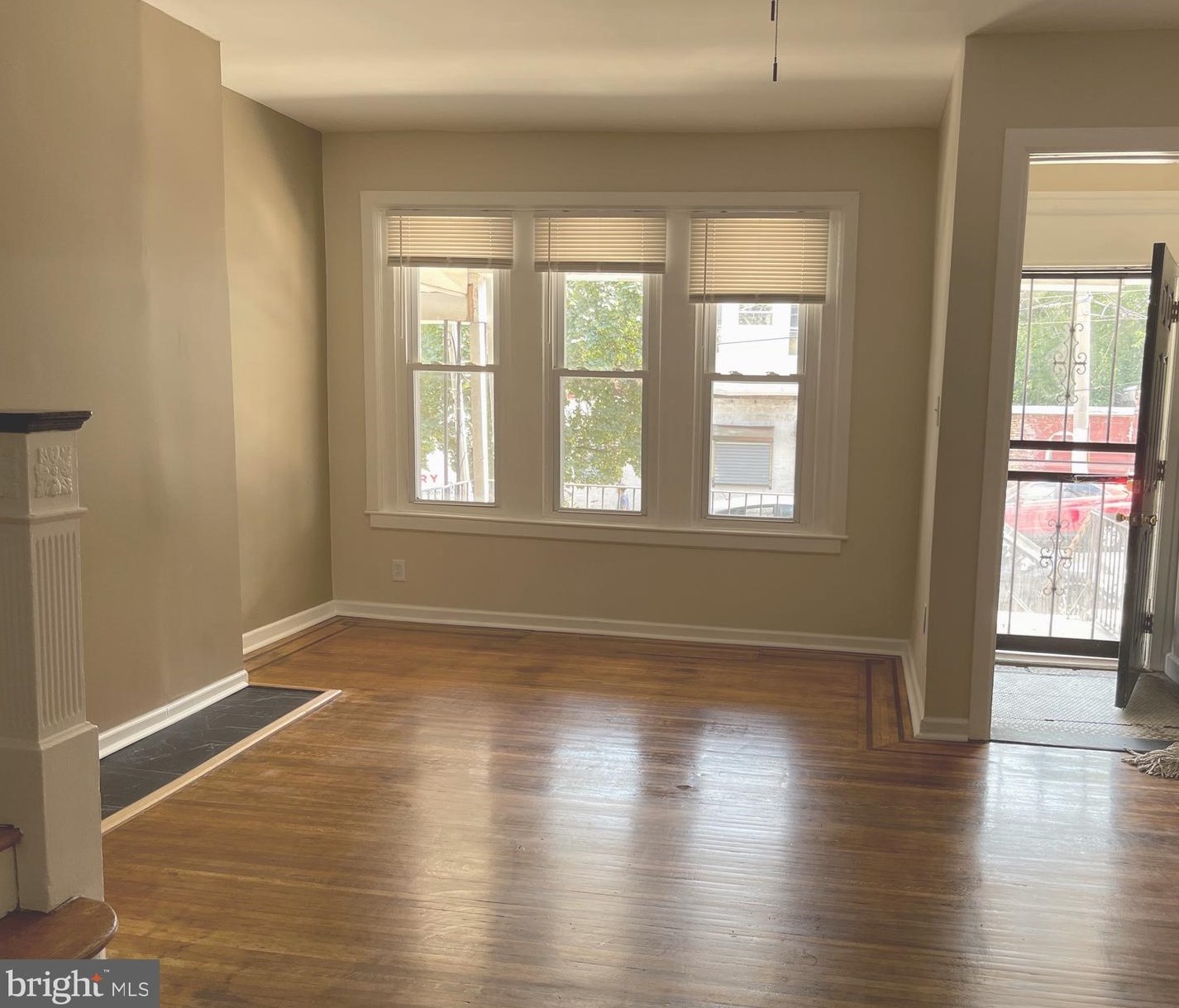 6231 Lansdowne Ave, Philadelphia PA  19151-3404 exterior