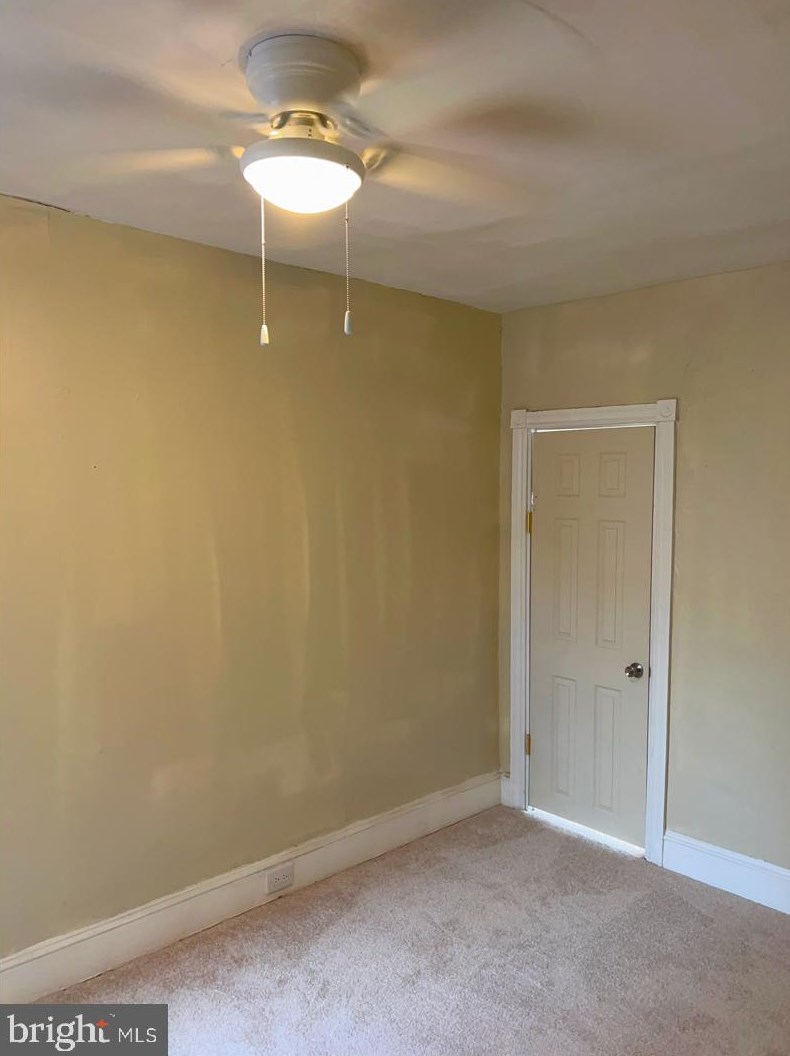 1424 Felton St, Philadelphia PA 19151-4138 exterior