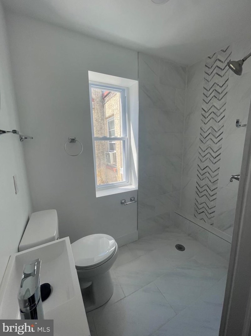 2240 Seybert St, Philadelphia PA  19121-4709 exterior