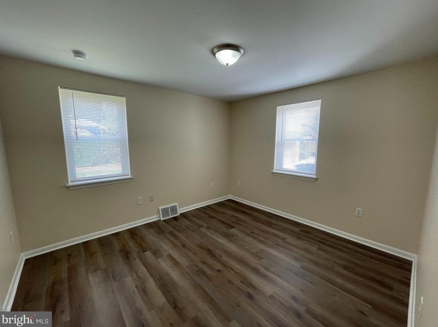 9224 Horatio Rd, Philadelphia PA 19114-3809 exterior