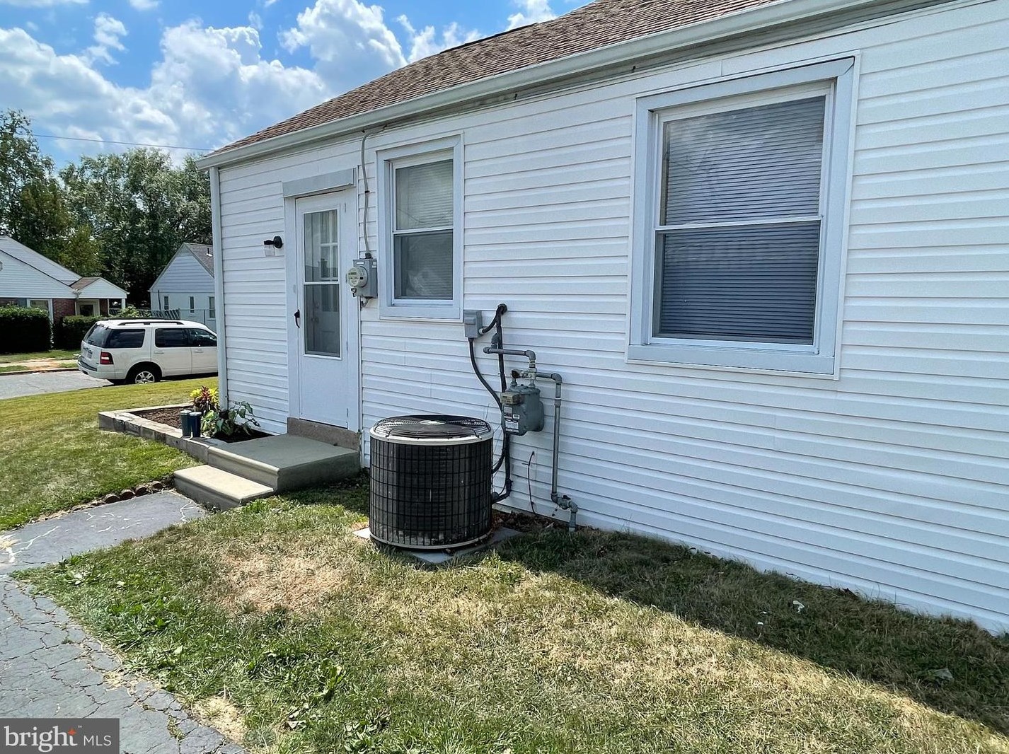 9224 Horatio Rd, Philadelphia PA 19114-3809 exterior