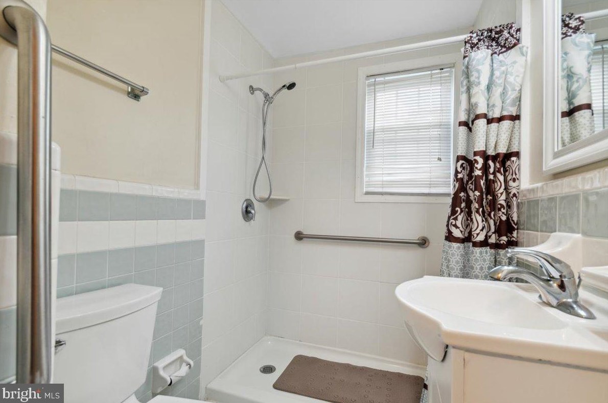 1700 Pearson St, Philadelphia PA exterior