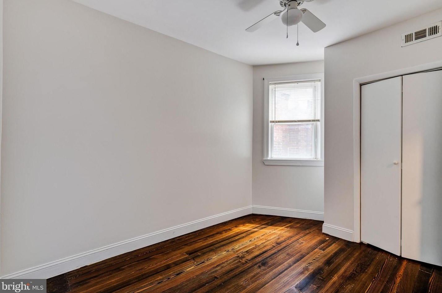 3143 Salmon St, Philadelphia PA  19134-5829 exterior
