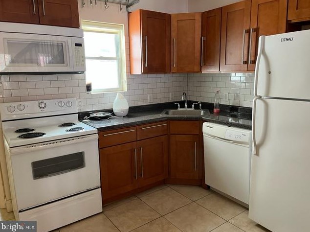2014 Webster St, Philadelphia PA  19146-1337 exterior
