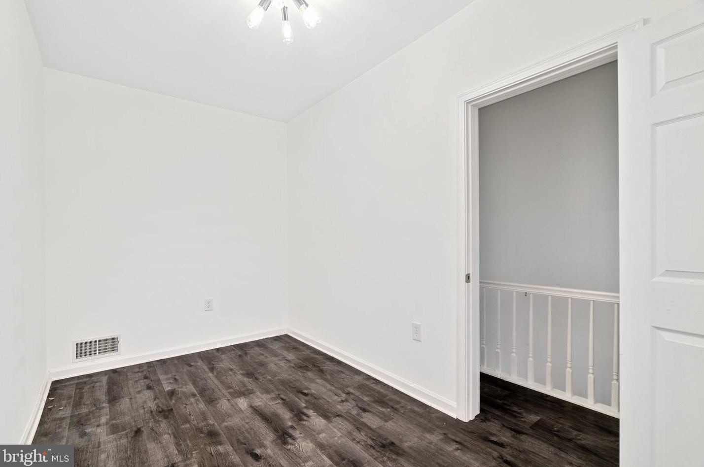 3058 Weikel St, Philadelphia PA  19134-3721 exterior