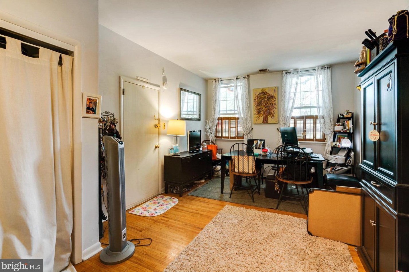 508 7th St, Philadelphia PA 19123-3912 exterior