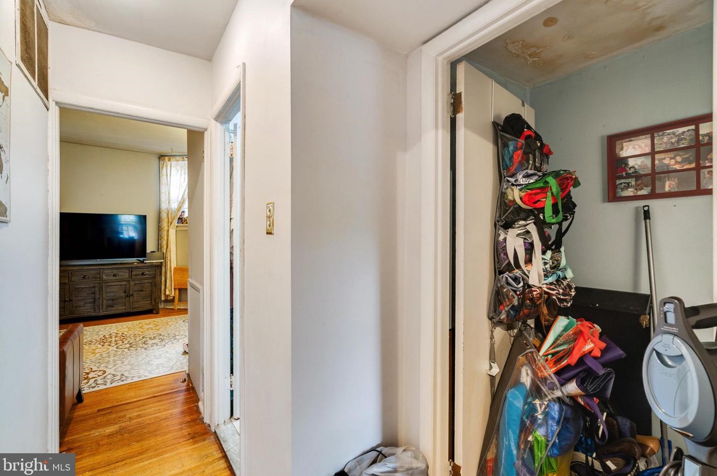 508 7th St, Philadelphia PA 19123-3912 exterior