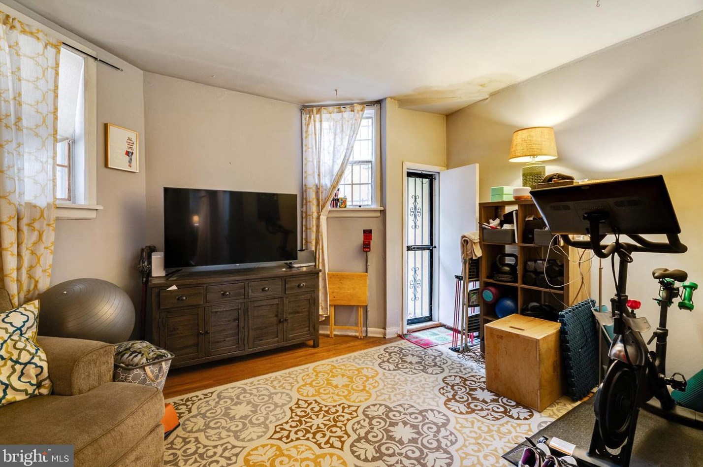 508 7th St, Philadelphia PA 19123-3912 exterior