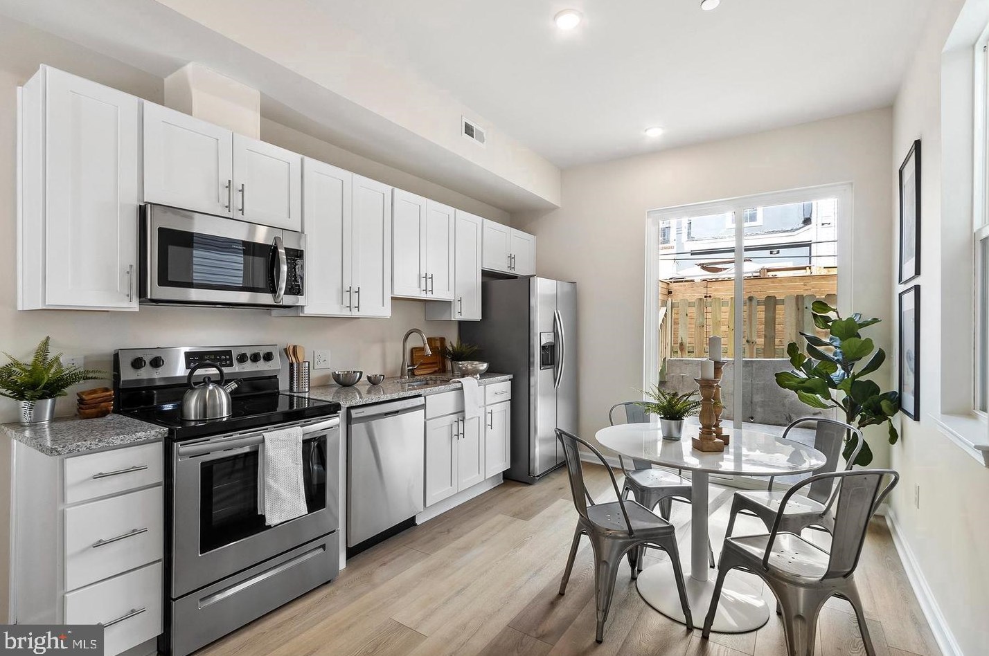 2701 Earp St, Philadelphia PA  19146-3713 exterior