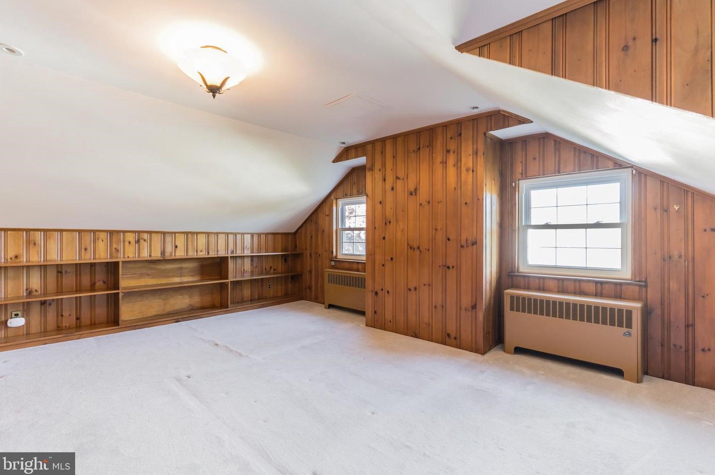 610 Seville St, Philadelphia PA 19128-3630 exterior