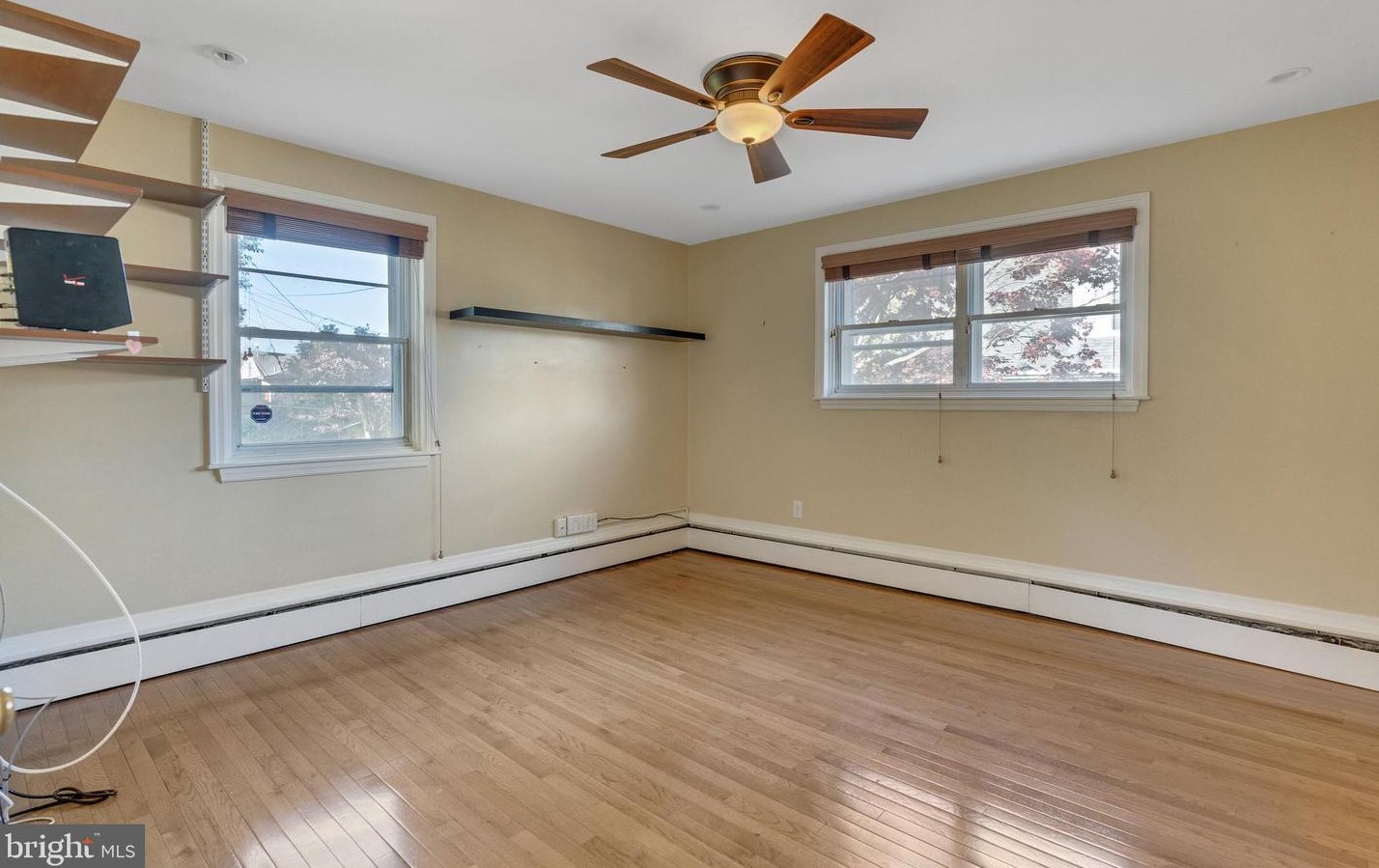 610 Seville St, Philadelphia PA 19128-3630 exterior