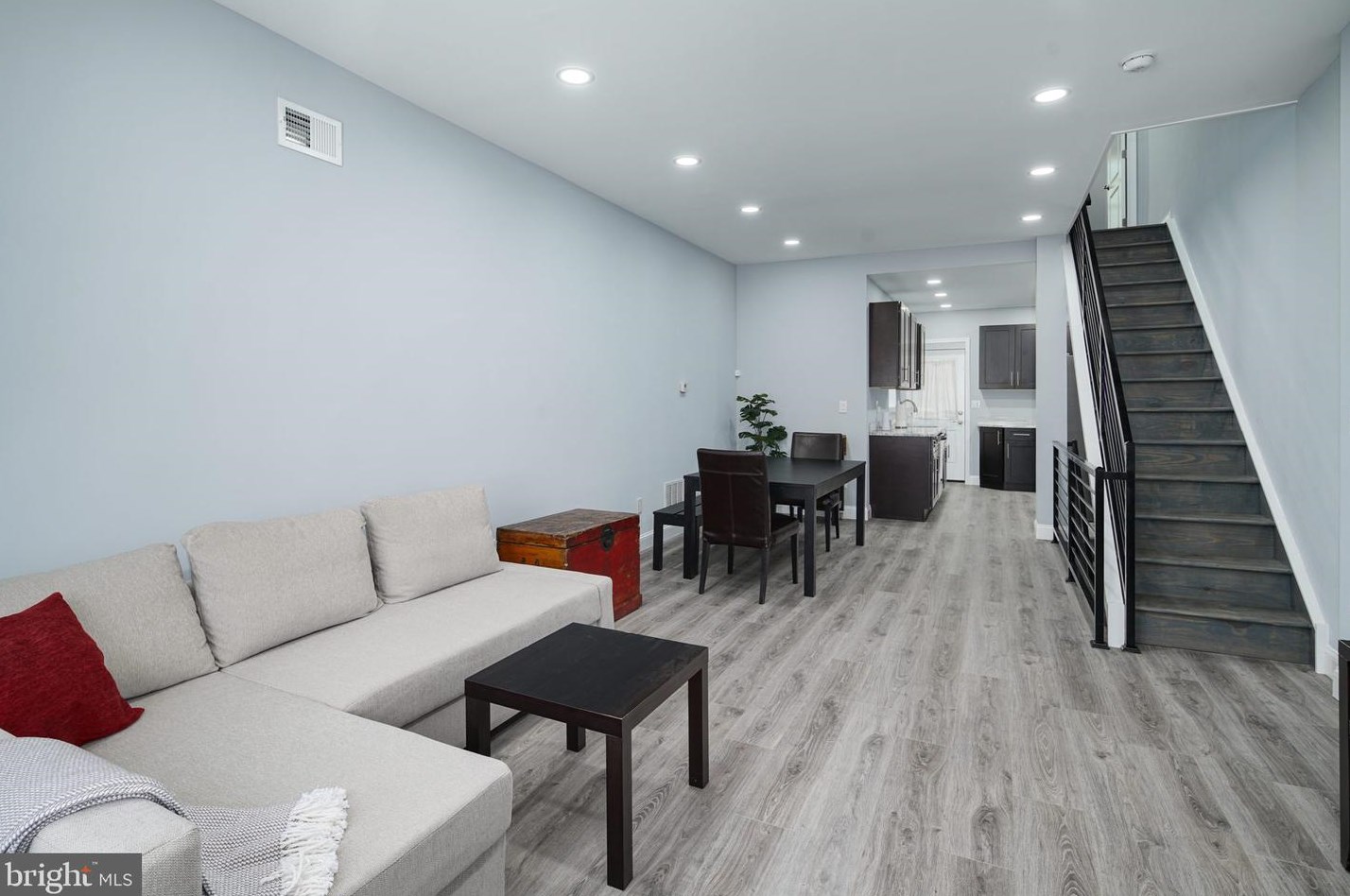 2944 Susquehanna Ave, Philadelphia PA  19121-1226 exterior