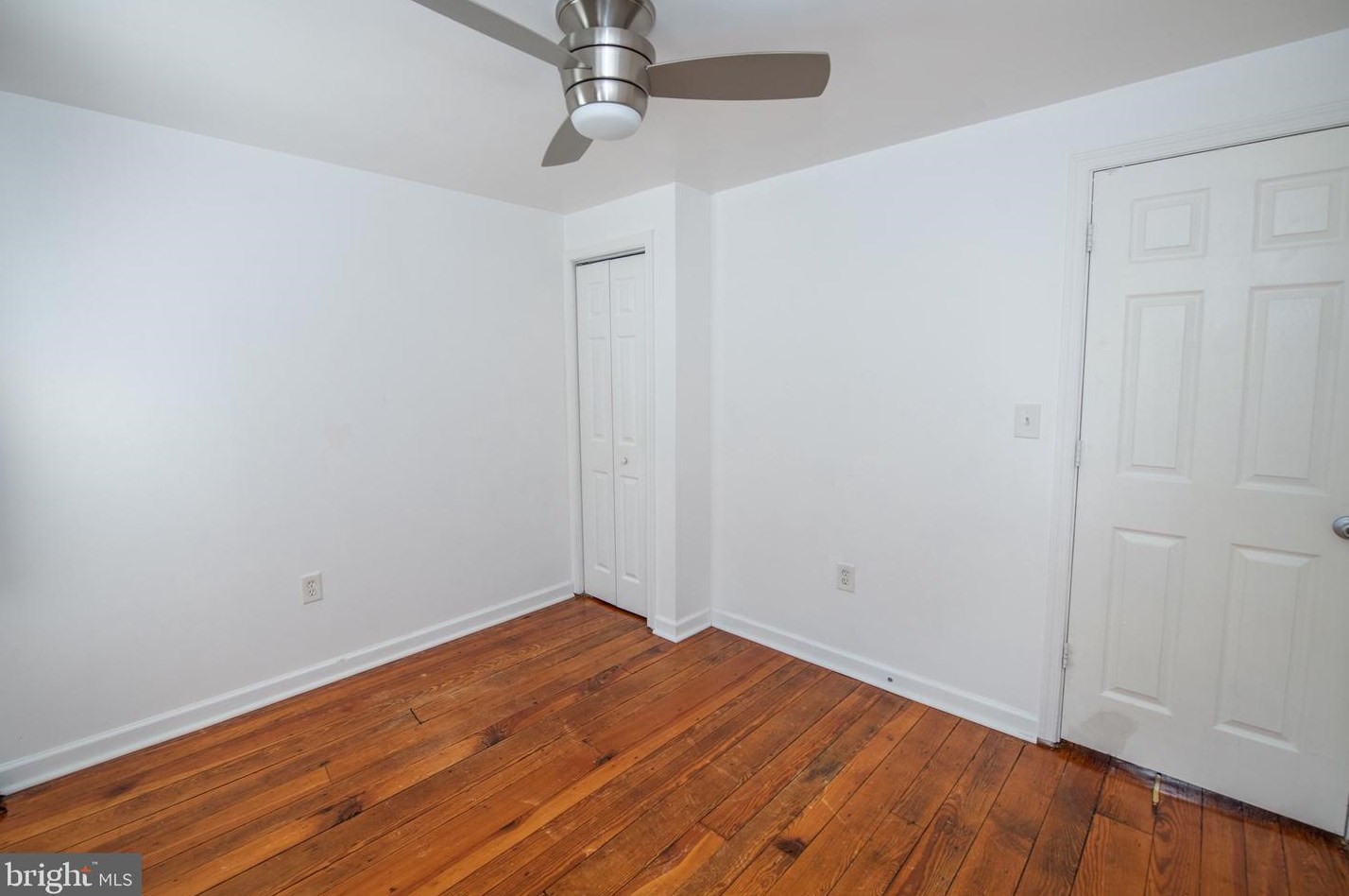 2036 Blair St, Philadelphia PA 19125-1934 exterior