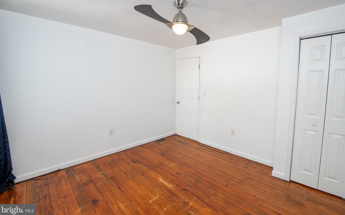 2036 Blair St, Philadelphia PA 19125-1934 exterior