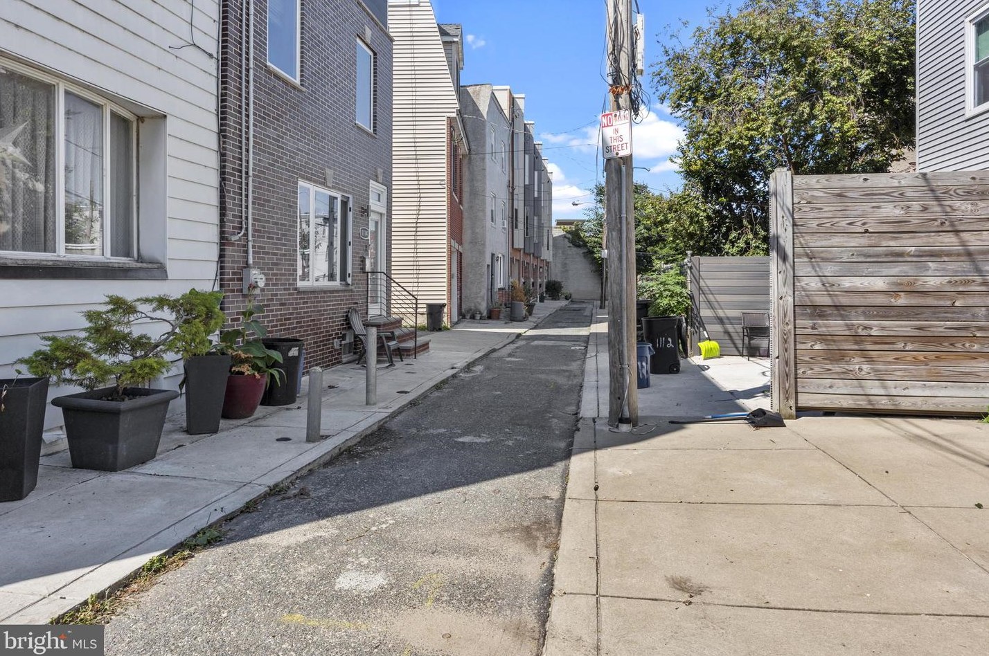 1108 Montrose St, Philadelphia PA  19147-3729 exterior