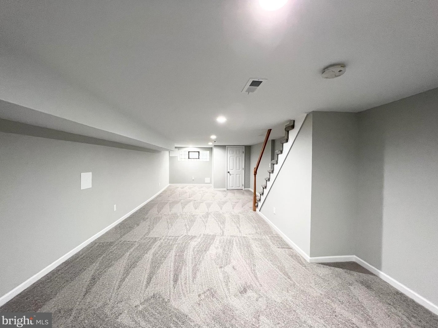 7505 Walnut Ln, Philadelphia PA 19144-1035 exterior