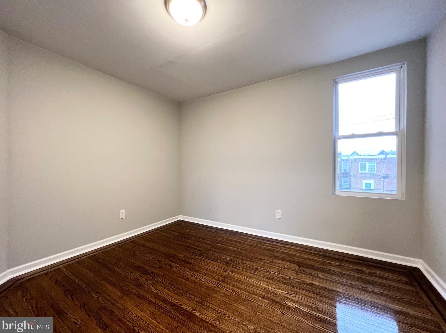 7505 Walnut Ln, Philadelphia PA 19144-1035 exterior