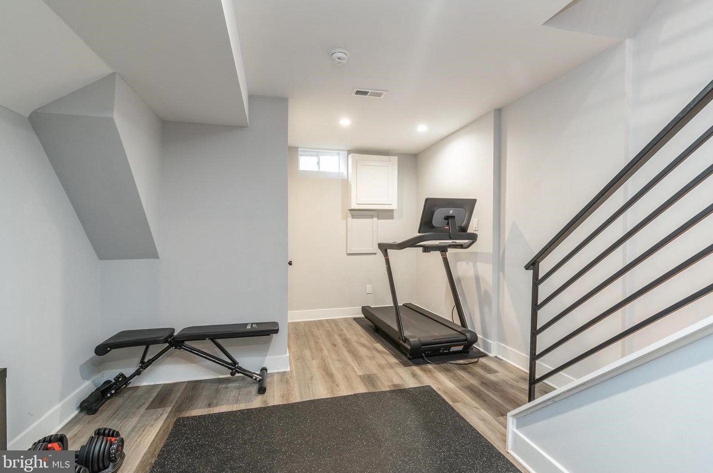 724 Shirley St, Philadelphia PA 19130-2826 exterior