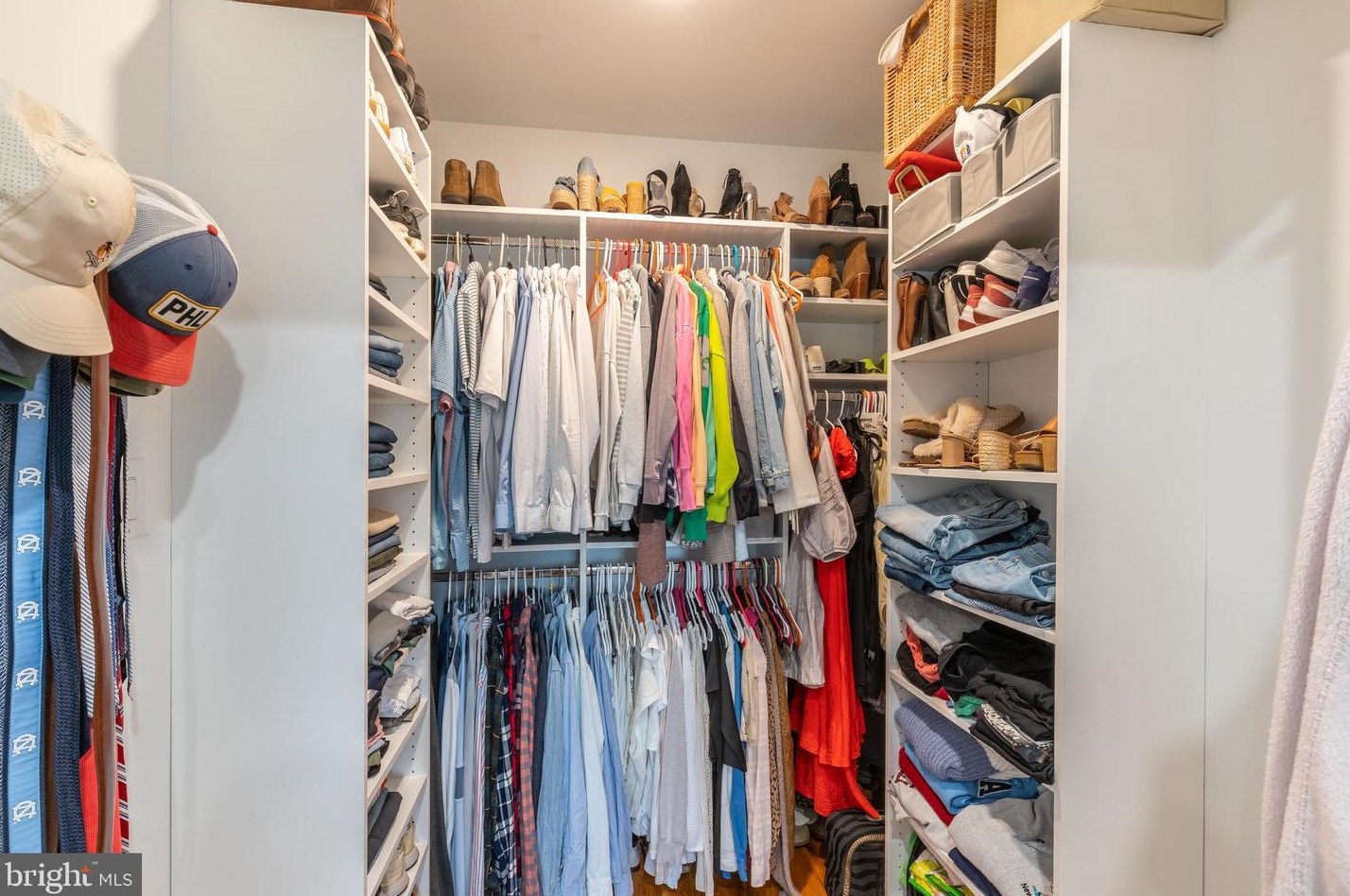 724 Shirley St, Philadelphia PA 19130-2826 exterior