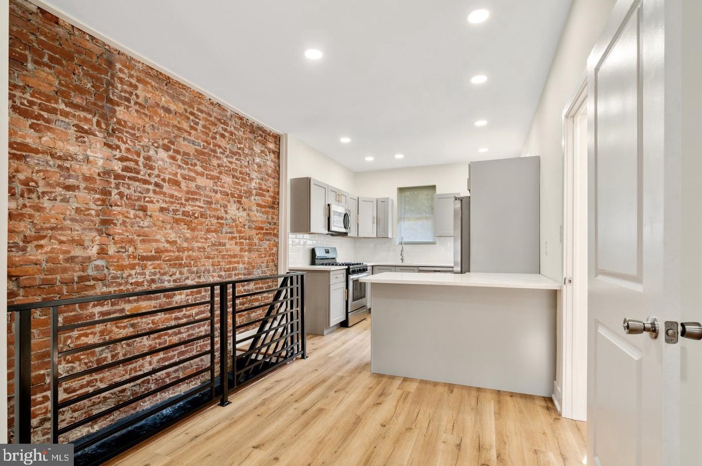 1631 Robinson St, Philadelphia PA  19151-3935 exterior