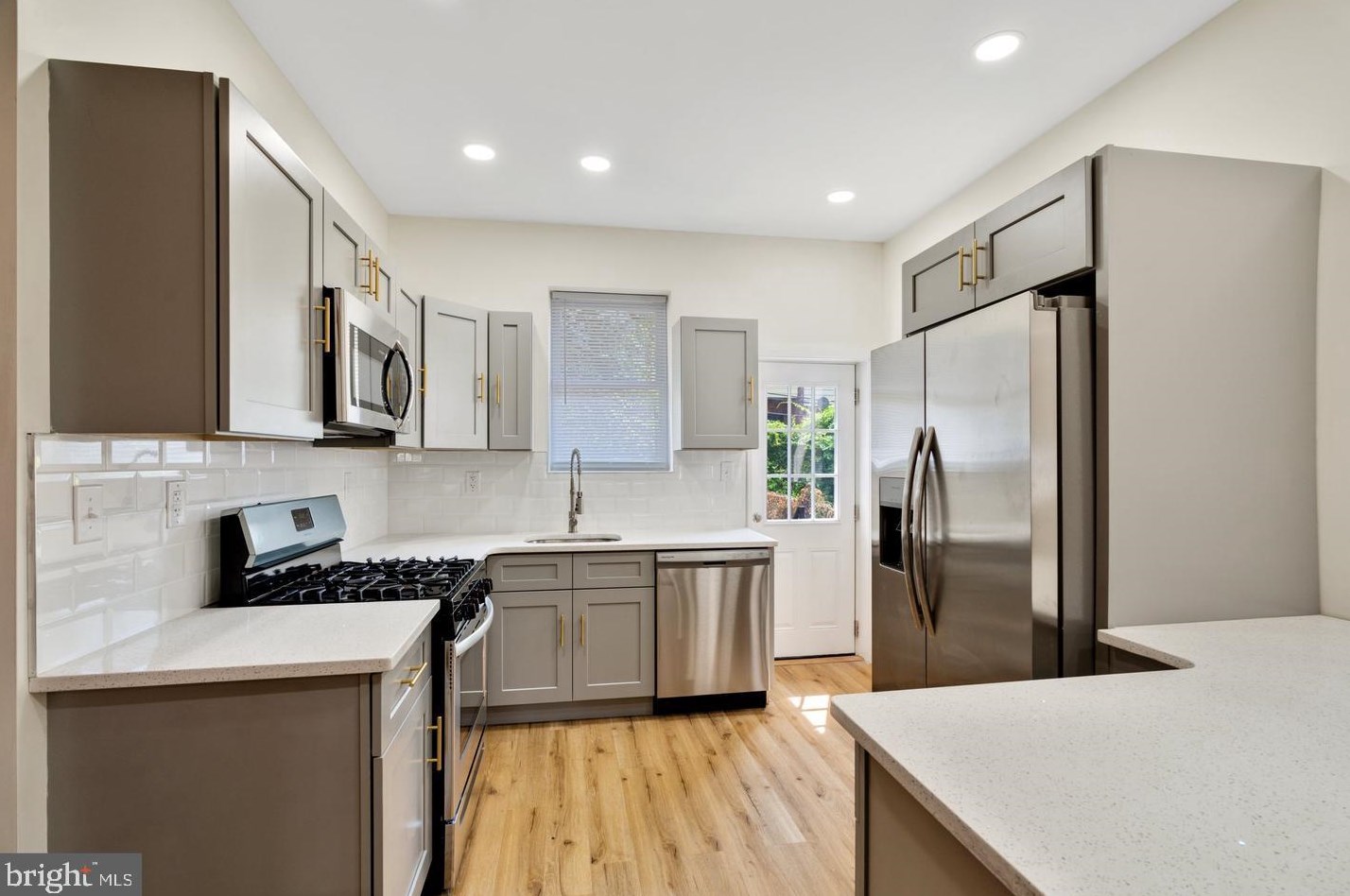 1631 Robinson St, Philadelphia PA  19151-3935 exterior