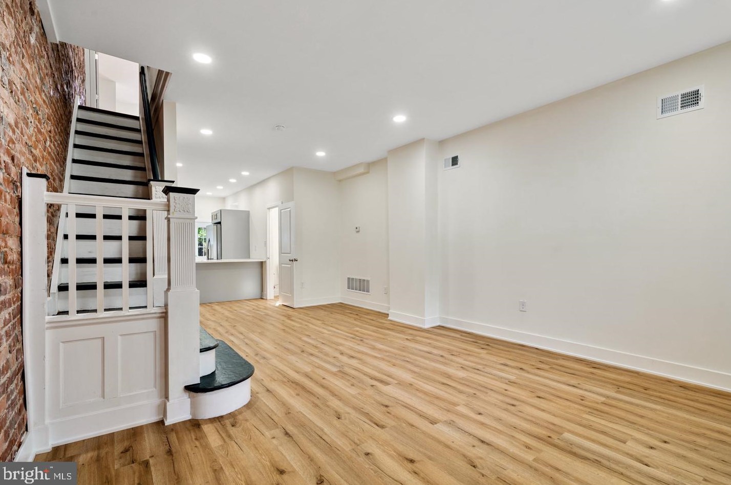 1631 Robinson St, Philadelphia PA  19151-3935 exterior