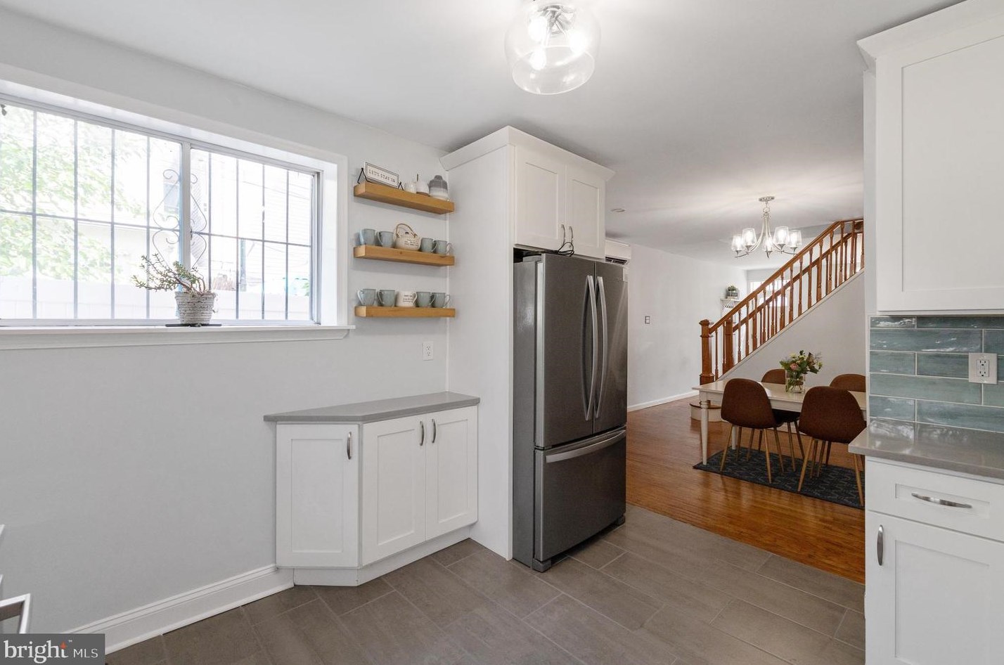 2572 Kern St, Philadelphia PA 19125-1711 exterior