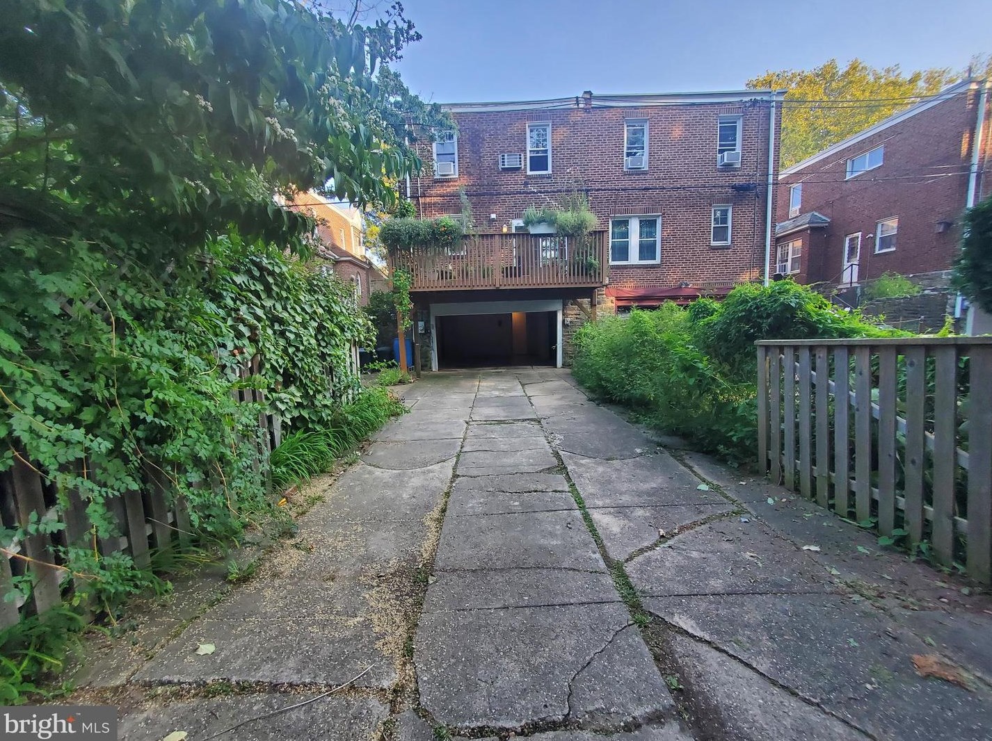 519 Wadsworth Ave, Philadelphia PA  19119-1132 exterior