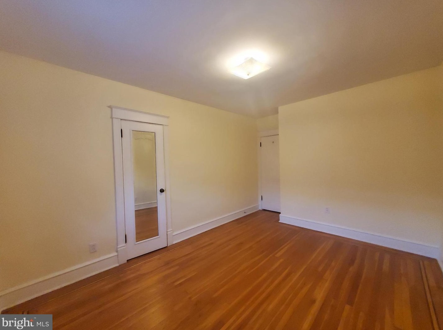 519 Wadsworth Ave, Philadelphia PA  19119-1132 exterior