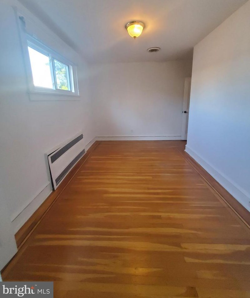 519 Wadsworth Ave, Philadelphia PA  19119-1132 exterior