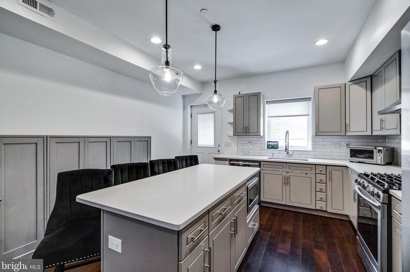 1328 Palethorp St, Philadelphia PA  19122-4512 exterior