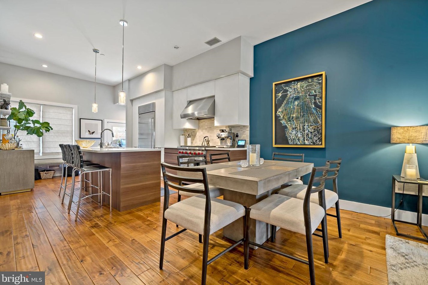 807 Taney St, Philadelphia PA 19130-1816 exterior