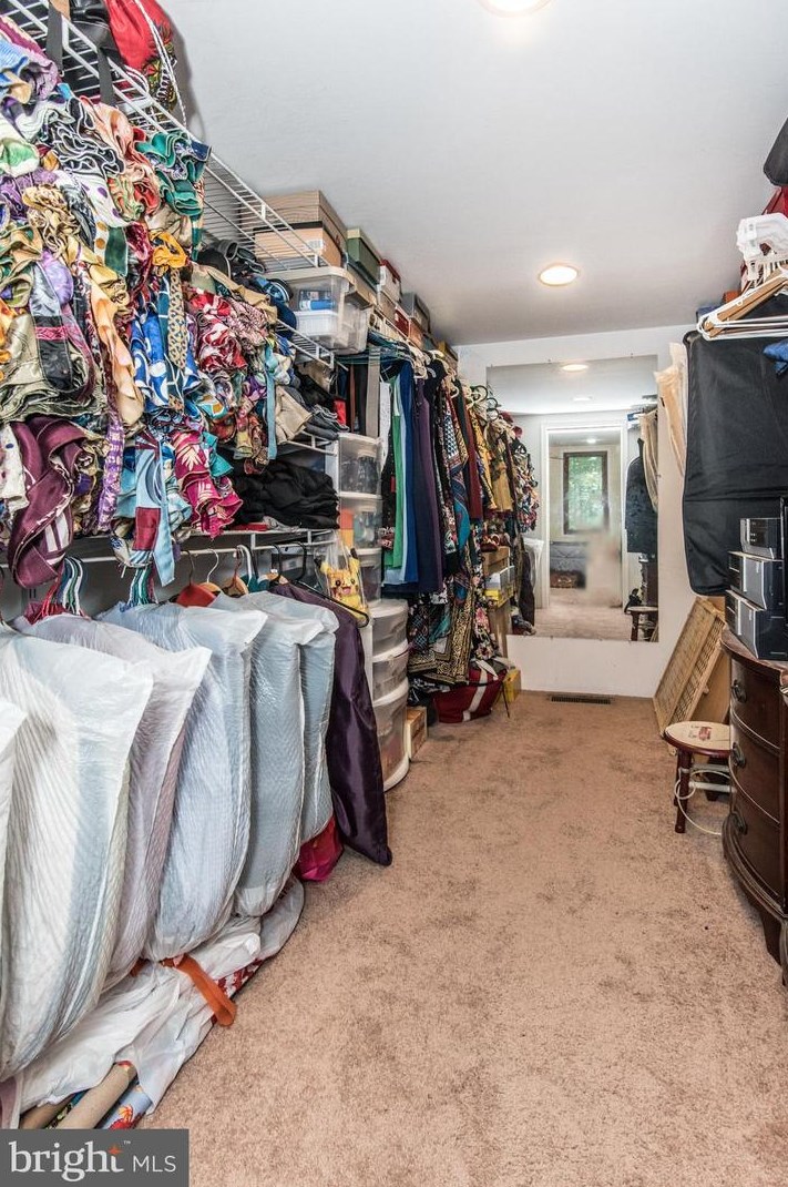 3 Longford St, Philadelphia PA 19136-2028 exterior