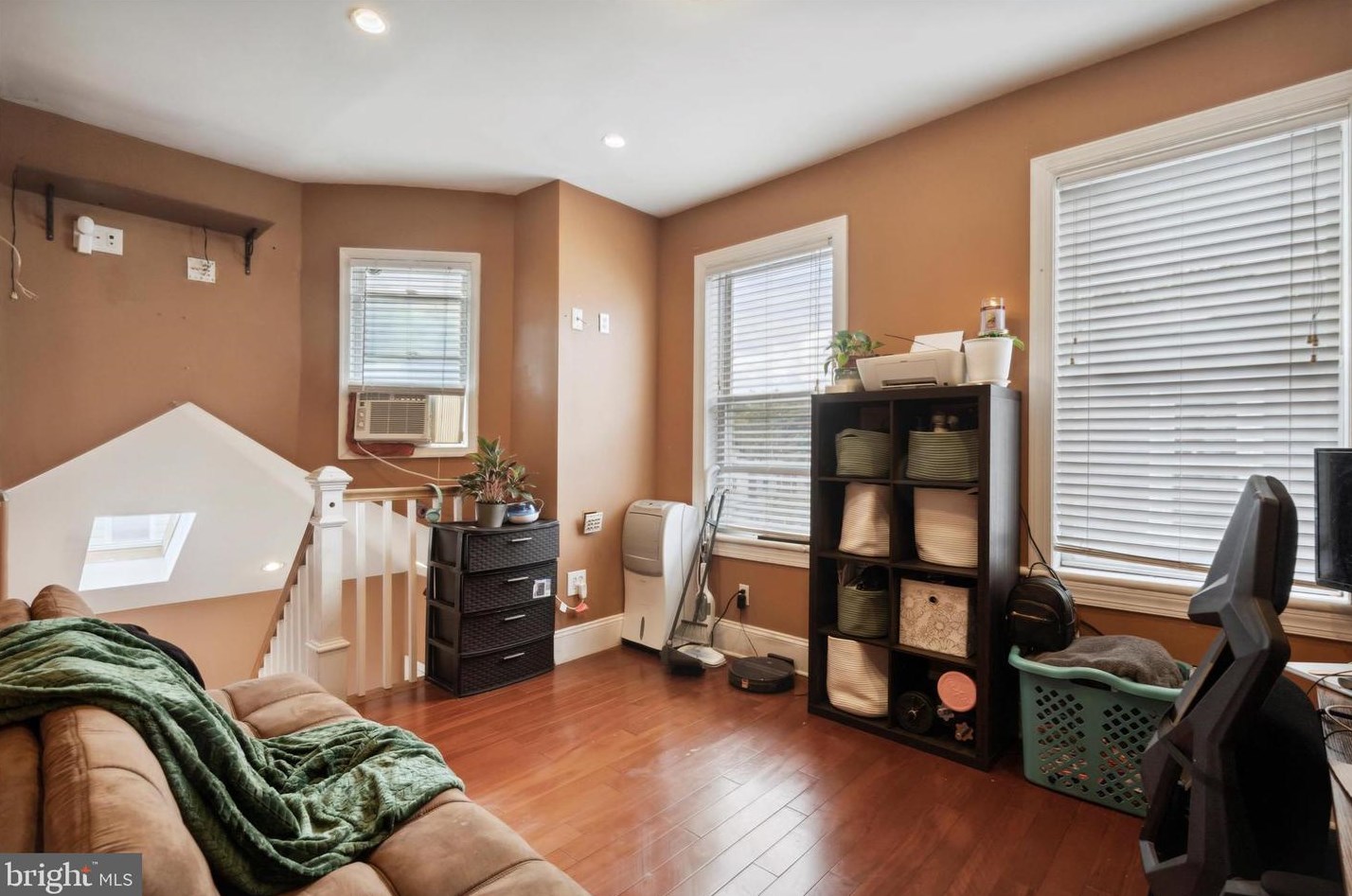 220 Fisher Ave, Philadelphia PA 19141-4016 exterior